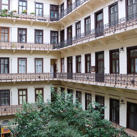 Ziti Citi Budapest Apartment Bagian luar foto