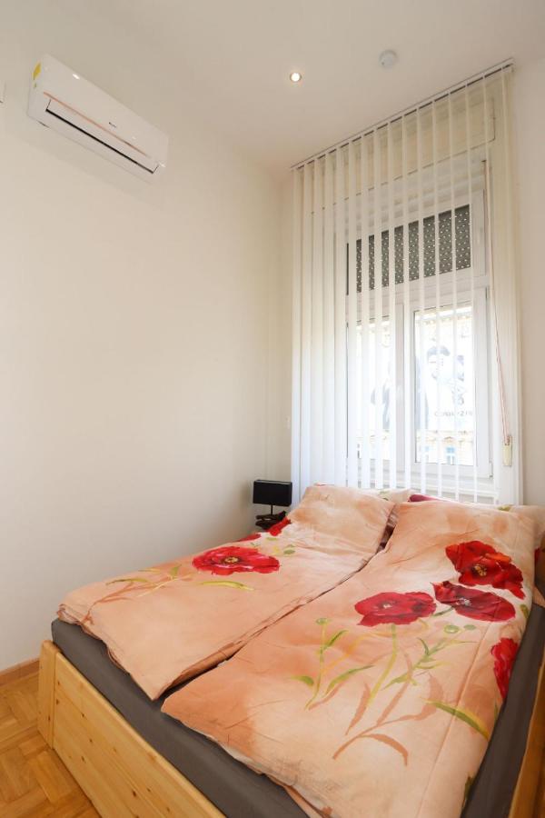 Ziti Citi Budapest Apartment Bagian luar foto