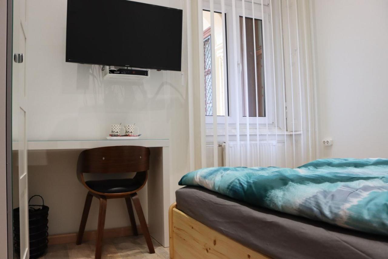 Ziti Citi Budapest Apartment Bagian luar foto