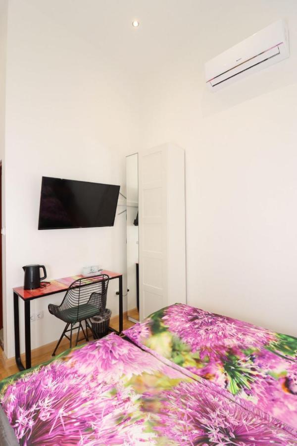Ziti Citi Budapest Apartment Bagian luar foto