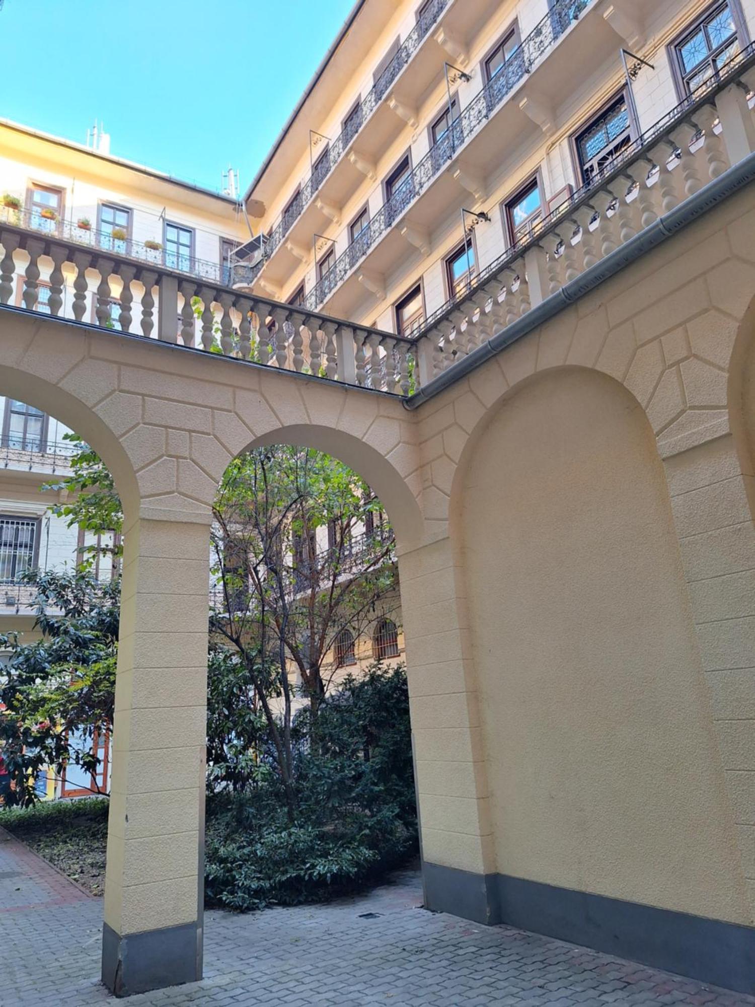 Ziti Citi Budapest Apartment Bagian luar foto